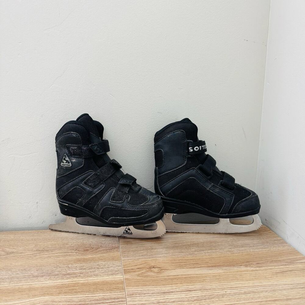Softec Tri-grip black ice skates youth size 7 1/3